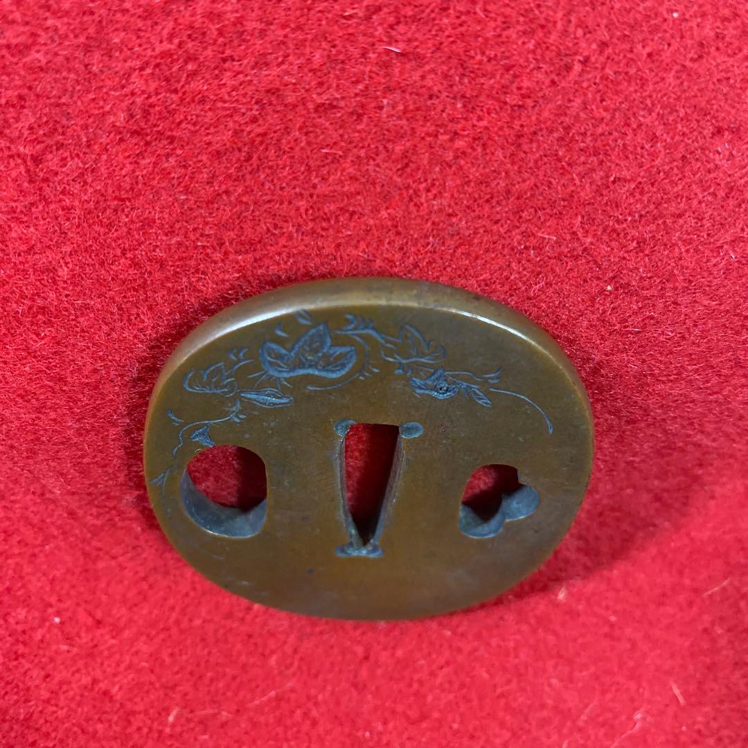 Bー3 日本刀の鍔（つば）　武具　銅製　美術品　工芸品　アンティーク　刀装具