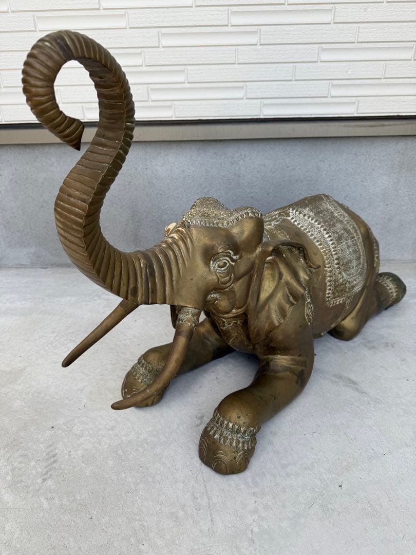 超貴重、超希少、当時物、ディスコMAHARAJAの象のオブジェ(真鍮製)