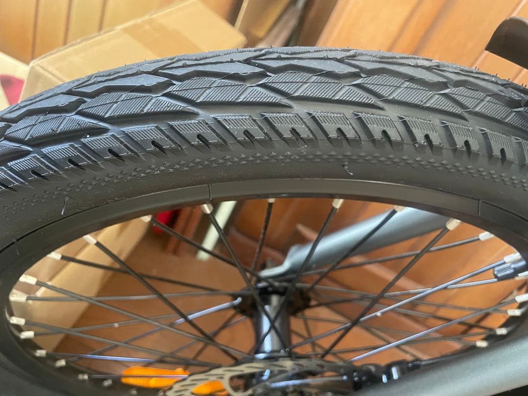 ado 20 電動アシスト自転車　走行距離は10キロ。