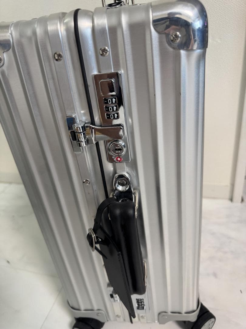 リモワ RIMOWA クラシック キャビン 36L 4輪