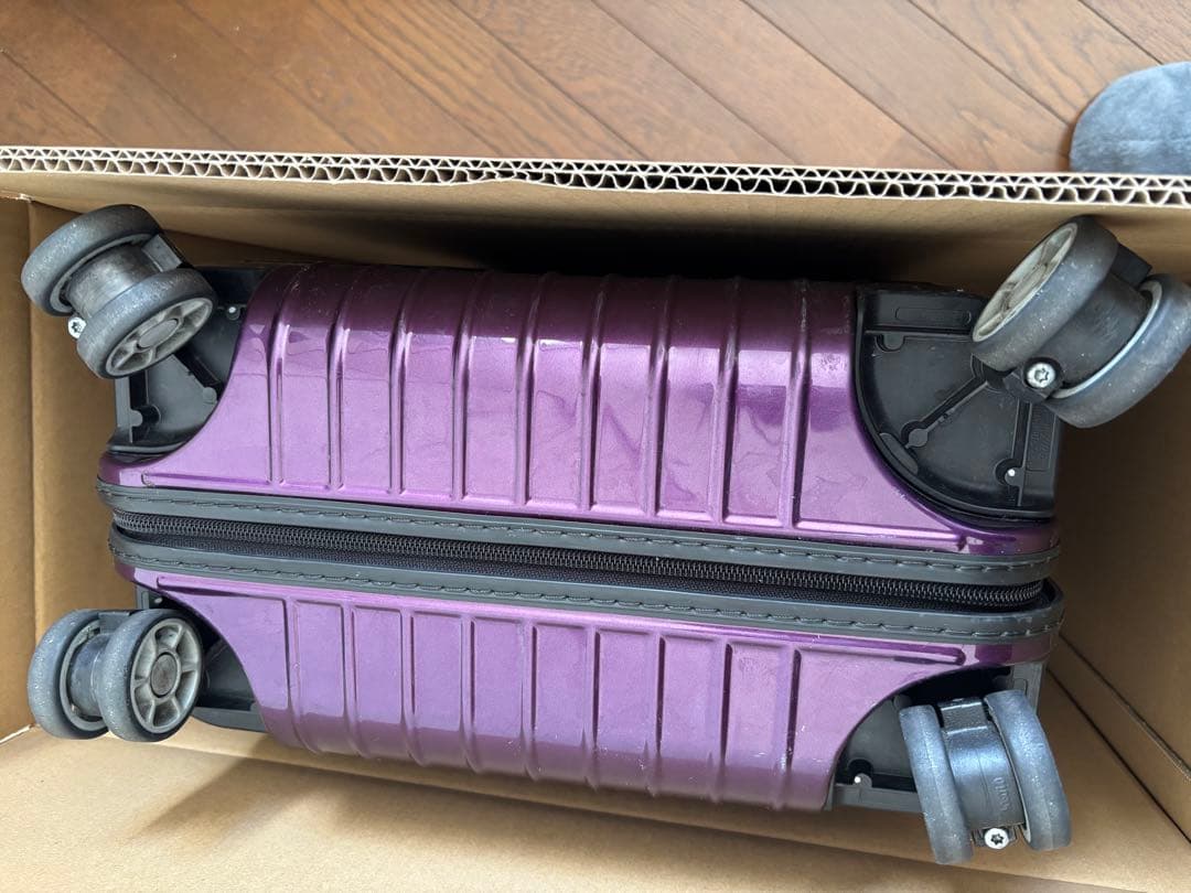 RIMOWA サルサエアー　33L 機内持込　パープル キャリーケース