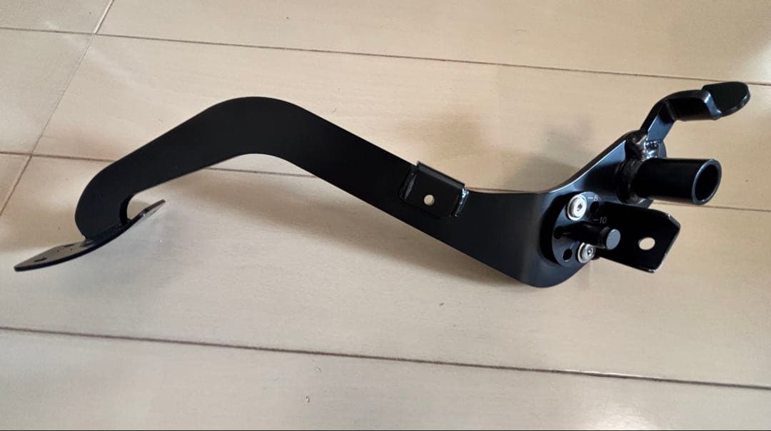 アールズ　アジャストクラッチペダル　ジムニーJB64W 74W　MT車専用