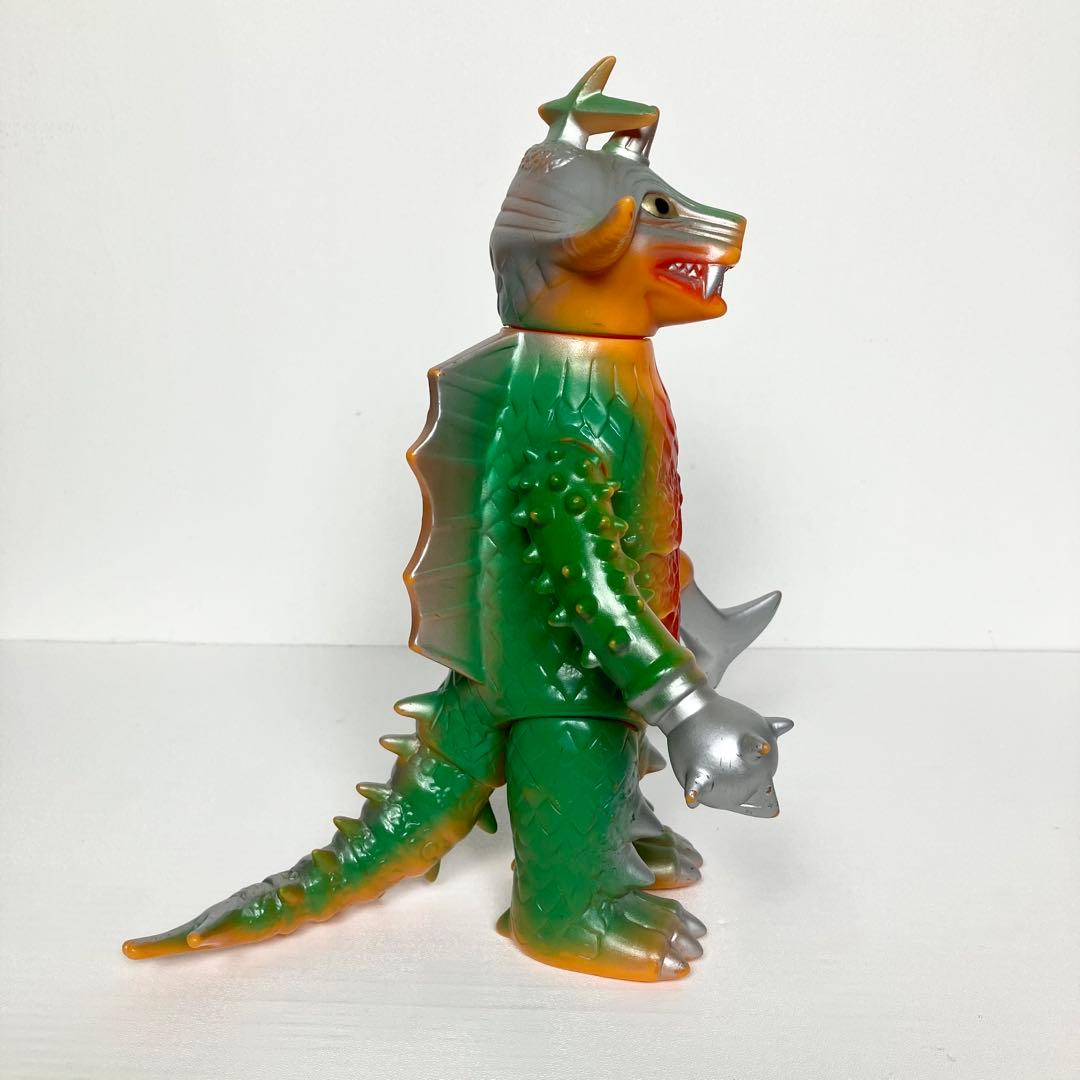 ブルマァク 新・復刻版怪獣シリーズ バラバ　ソフビ バンダイ BANDAI