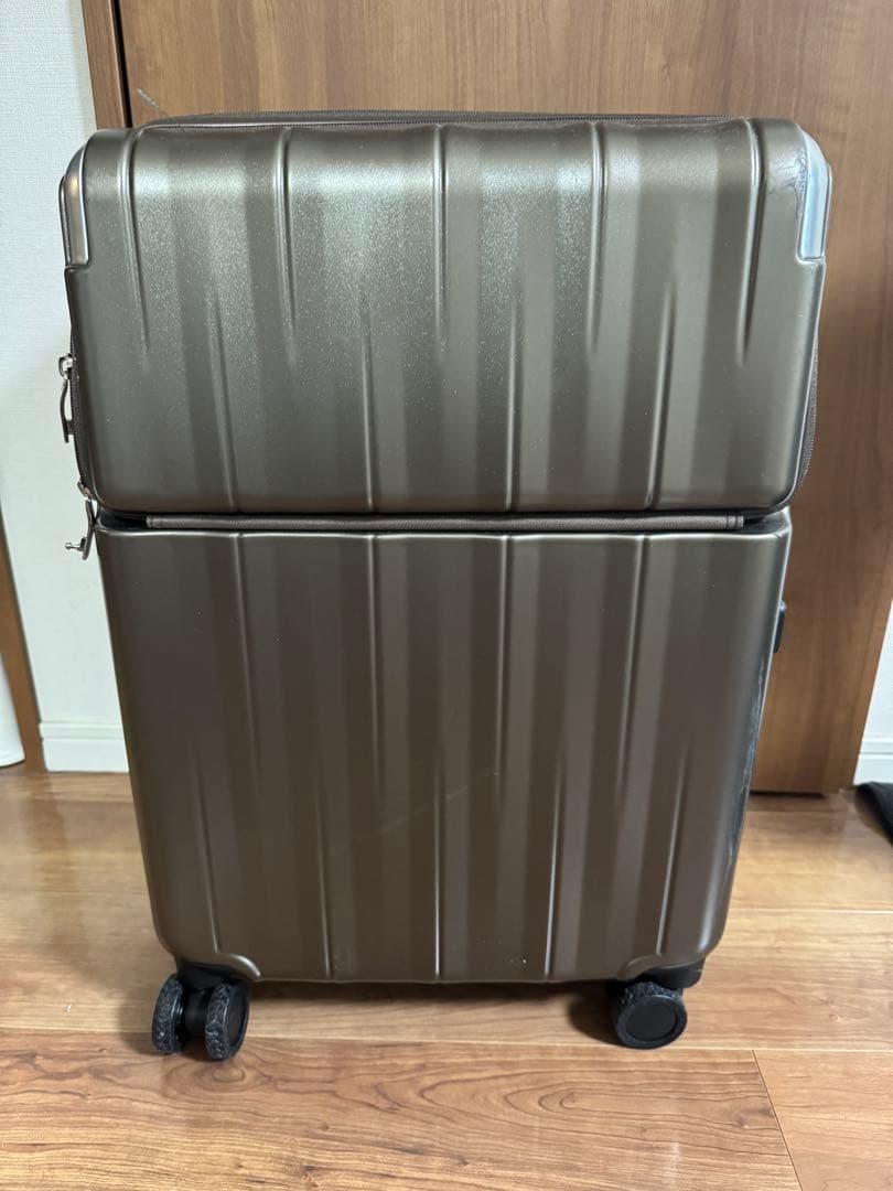 トラベリスト レスト キャリー フロントオーブン 最大71Lまで拡張可能