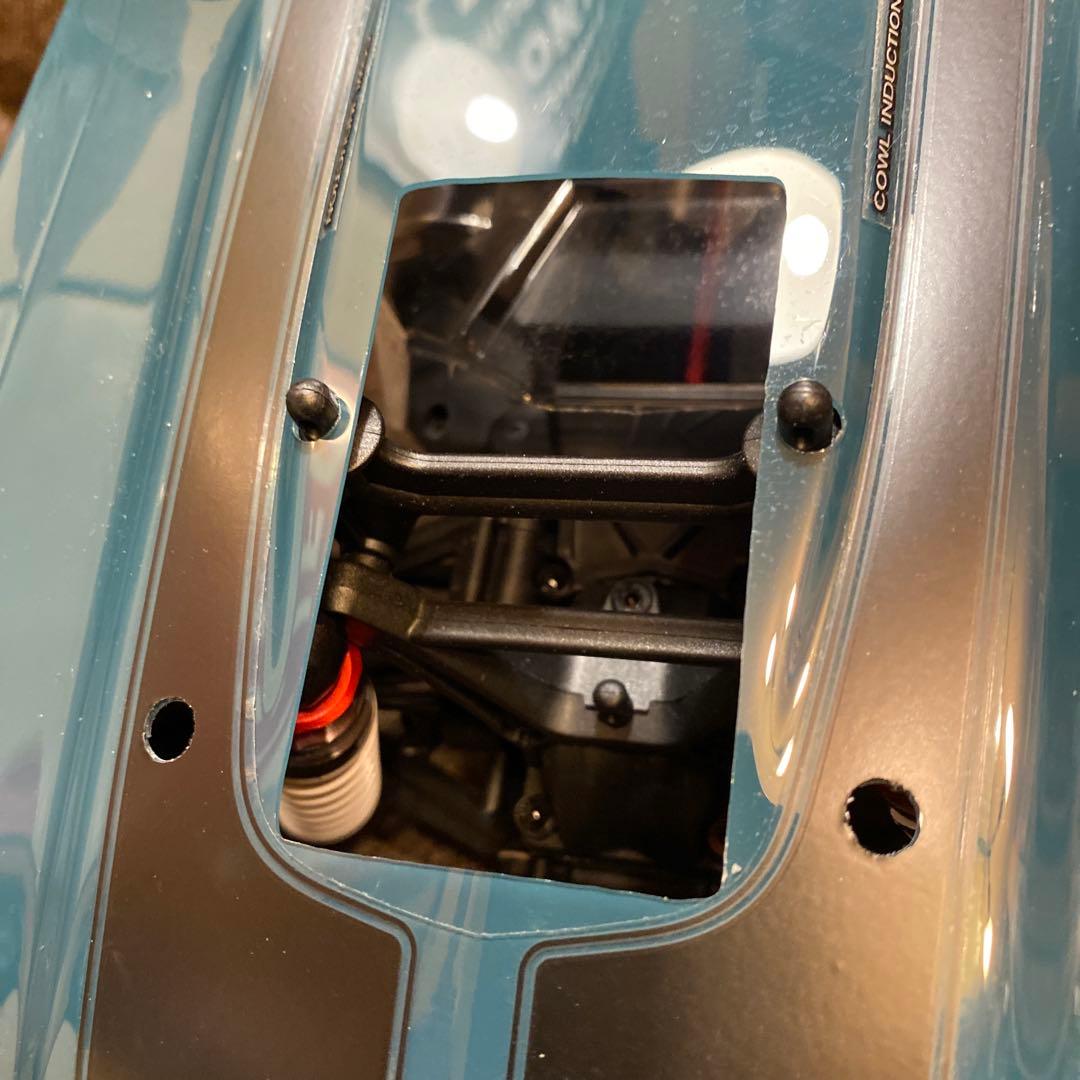 お*ん様 京商　メカレスマッドバンVEシャーシ　シボレーシェベルボディ　部品取り