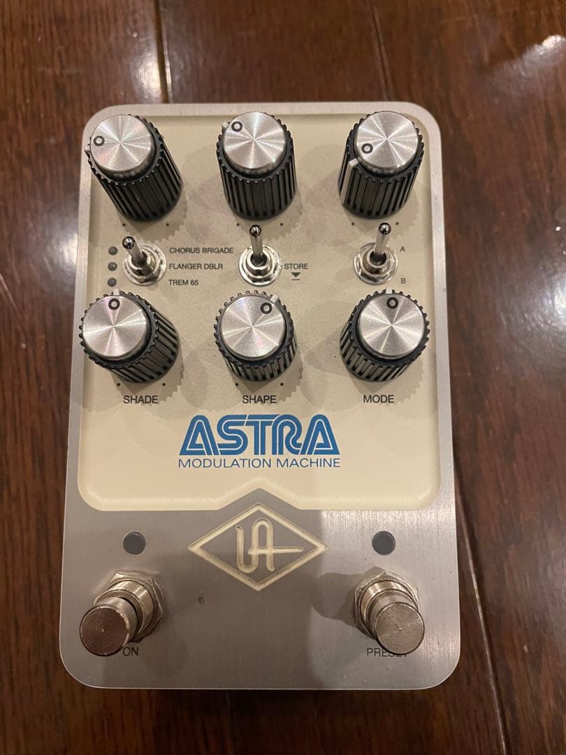 ギター UAFX Astra Modulation UNIVERSAL AUDIO