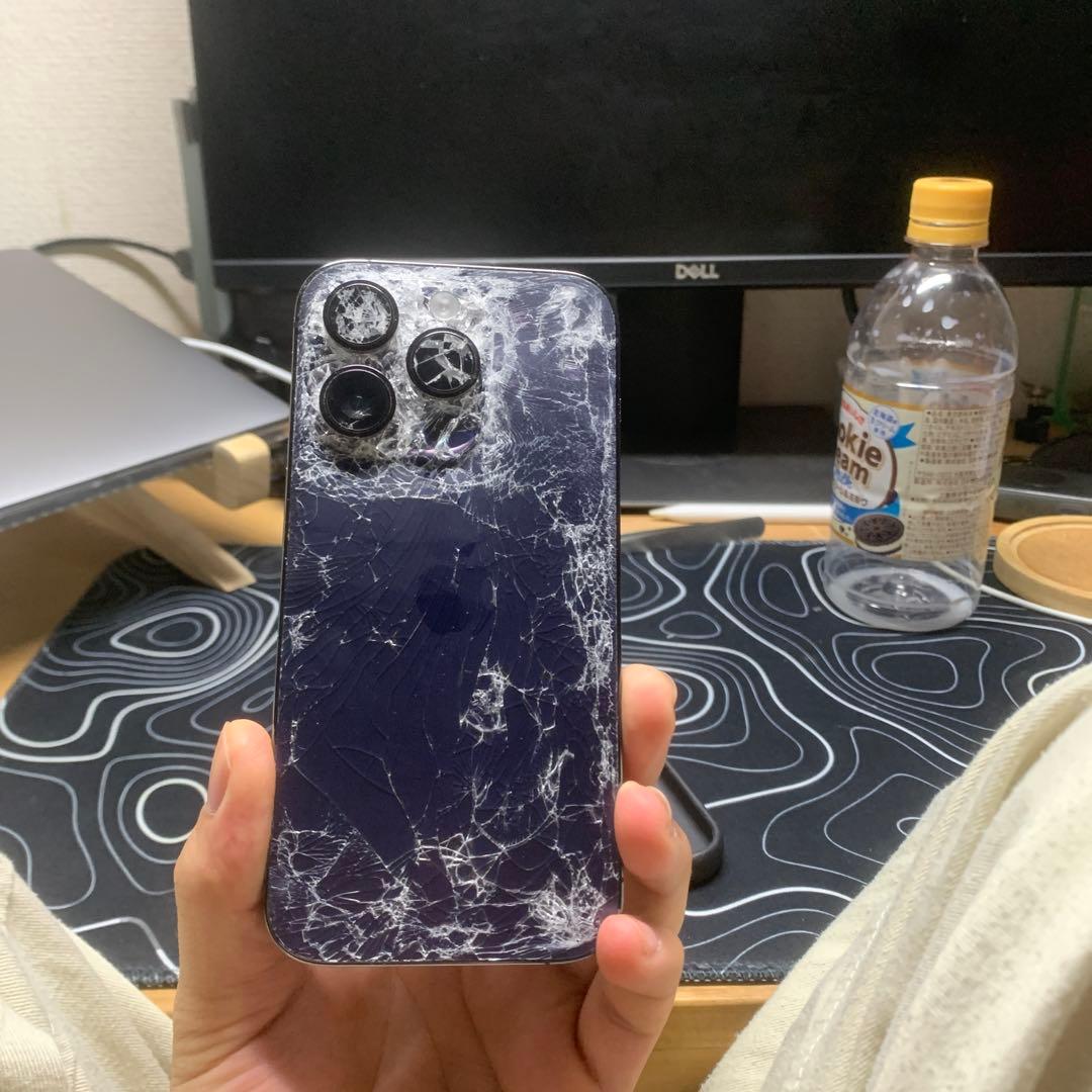 ひび割れスマートフォン 本体