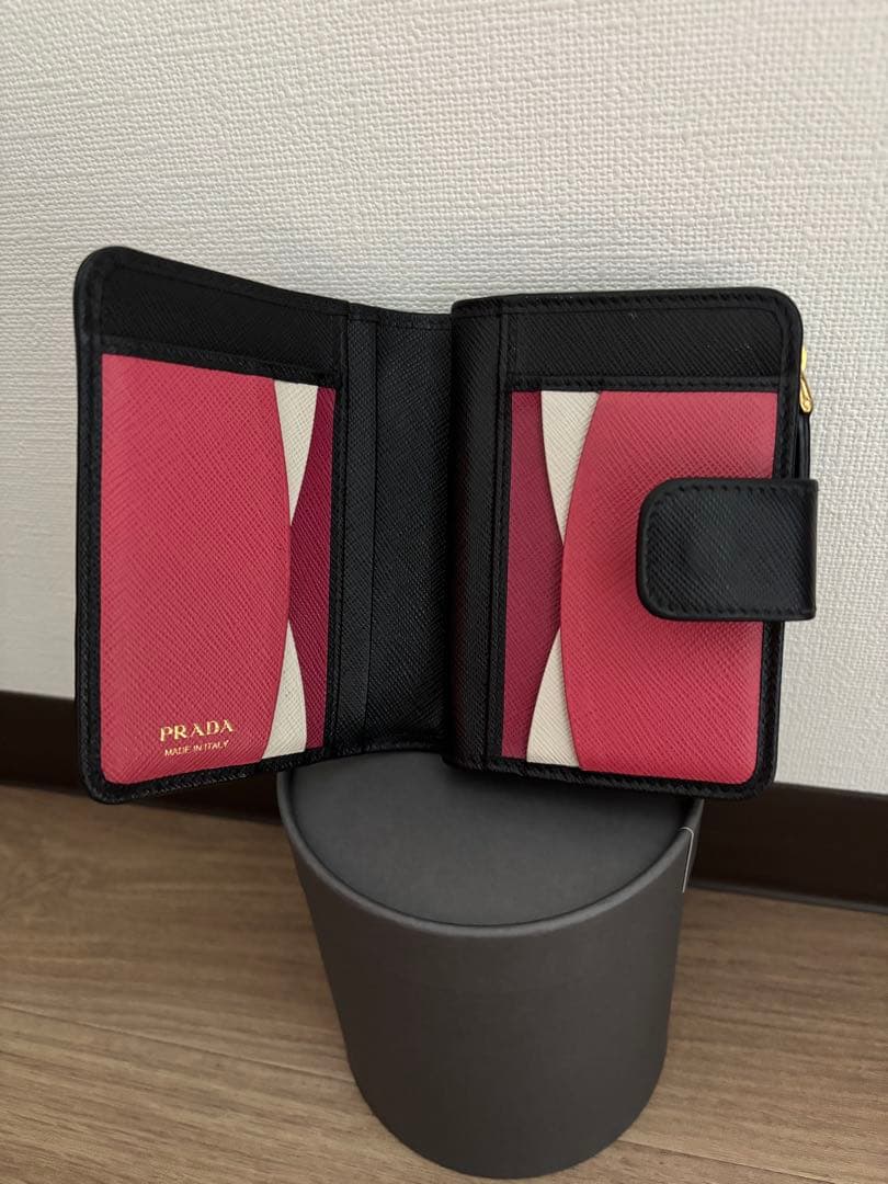 PRADA サフィアーノマルチカラー財布