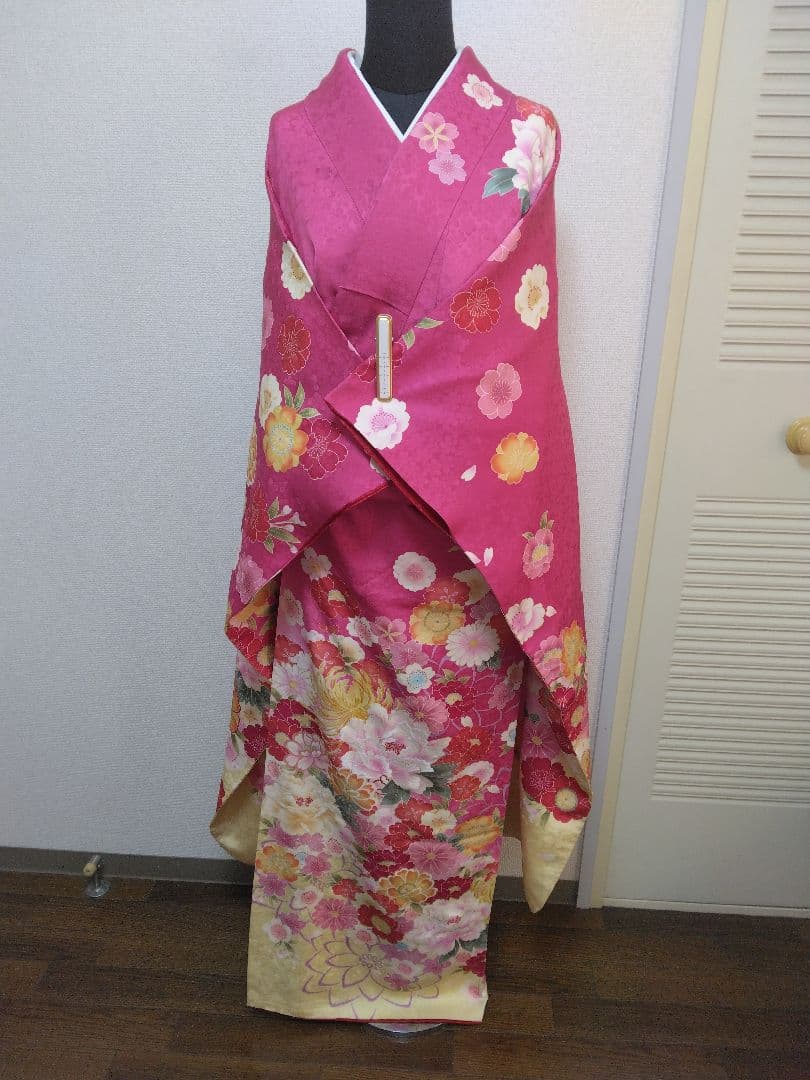 ピンク 花柄 振袖 着物正絹