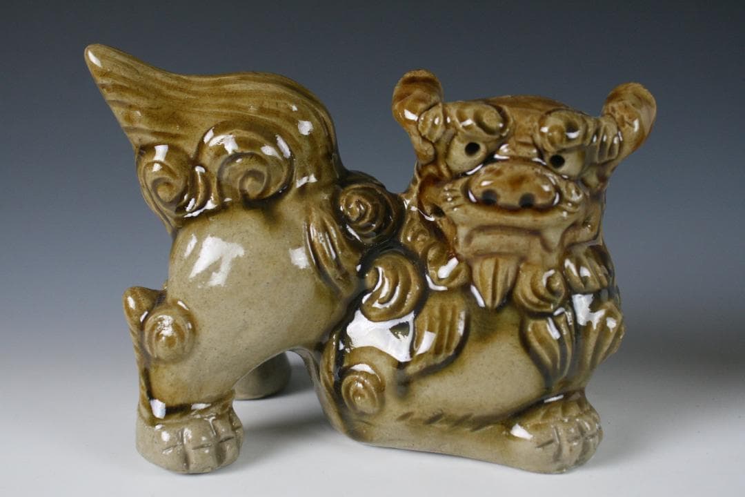 人間国宝金城次郎一門　金城敏徳 作　飴釉色付ハイシーサー（中）1対