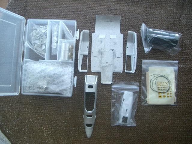 1/20 ヒロ フェラーリ 156/85 メタルキット マルボロ付き