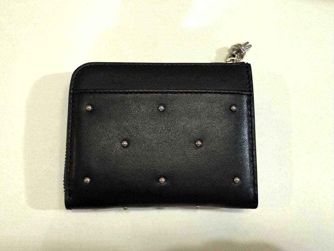 VASIC スタッズ付き二つ折り財布 ブラック/ 新品・未使用