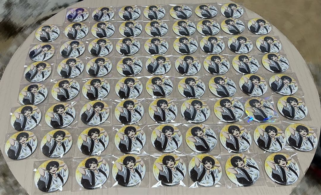 ブルーロック　蜂楽廻　缶バッチ68個　秋雨