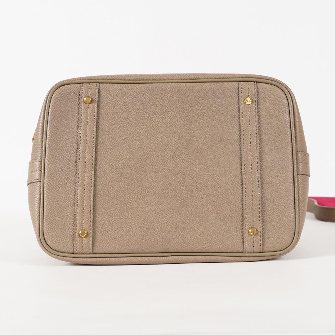 【未使用✨】ADMJ ショルダーバッグ レザー 南京錠チャーム付き グレージュ