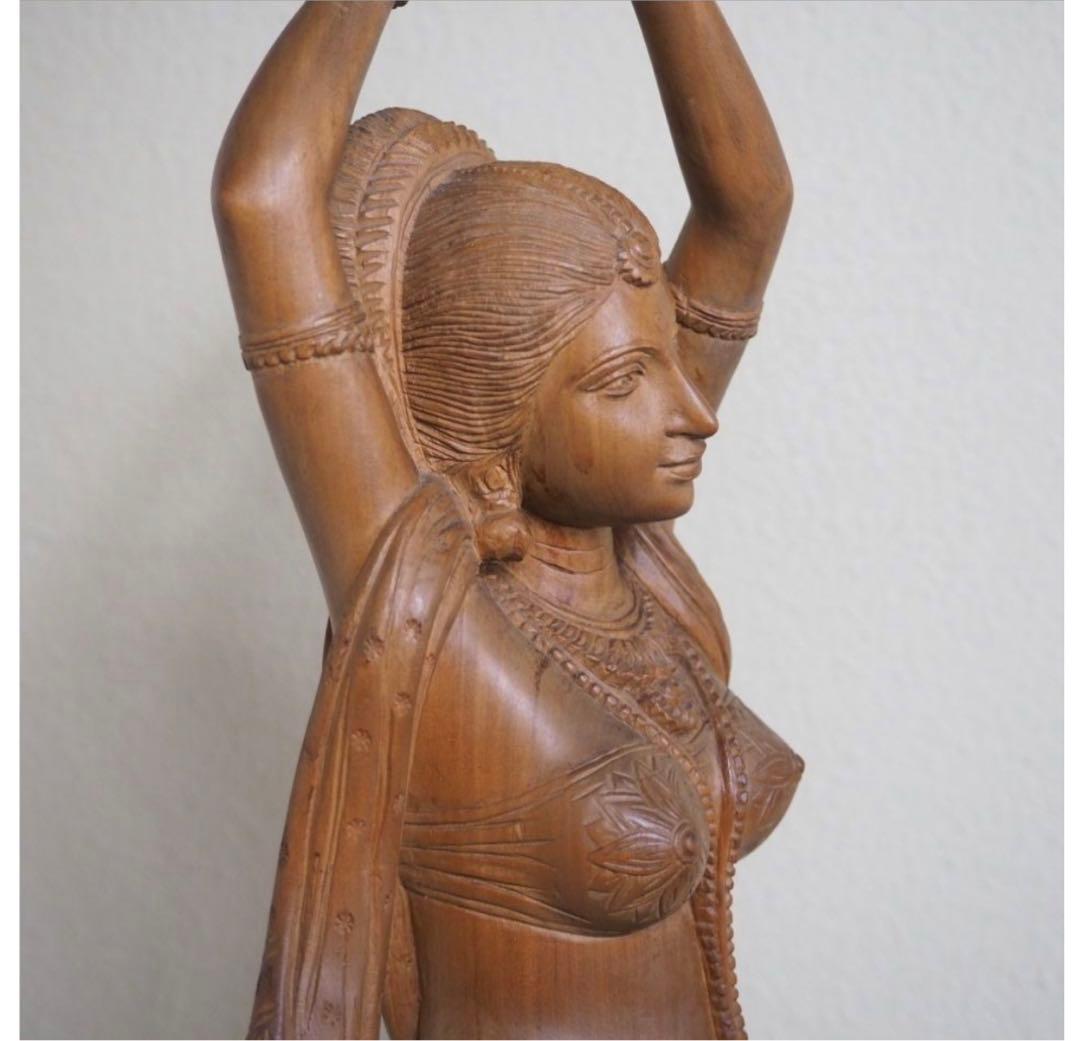 送料無料　時代物　老山白檀香木インド白檀細密彫刻女神像高さ62.5ｃｍ本物保証