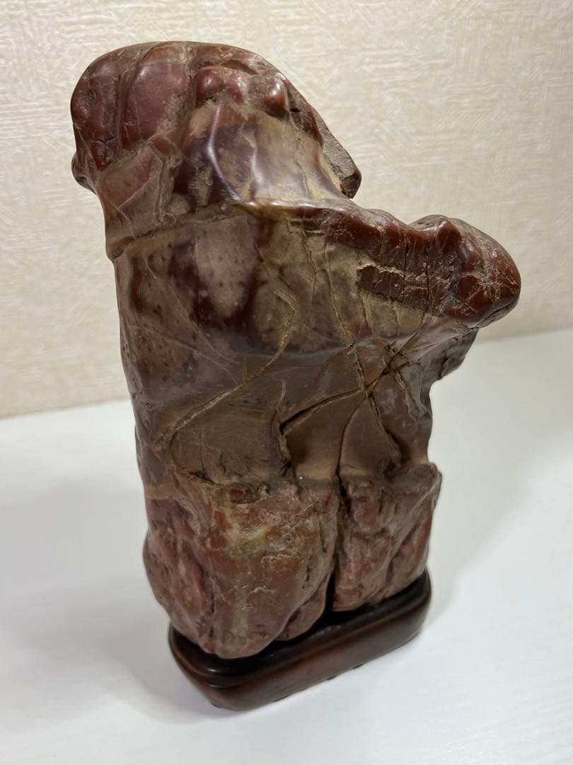 鑑賞石　佐渡の赤石　台座付き