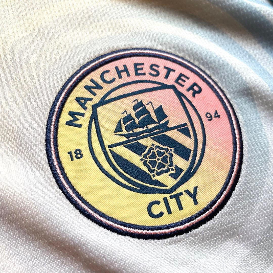 新品PUMAプーママンチェスターシティ4thユニフォームSサイズMサイズ