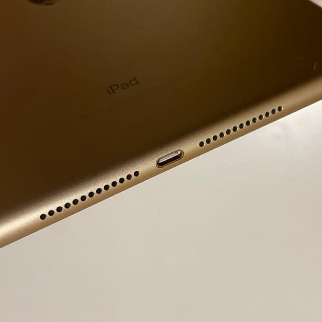 Apple iPad (第5世代) 32GB ゴールド 2017年製 ケースつき