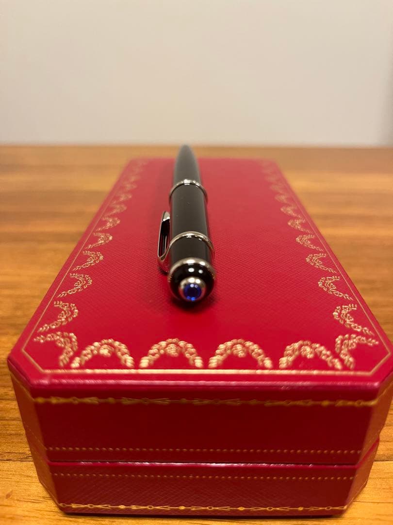 Cartier ボールペン 黒 ケース付き