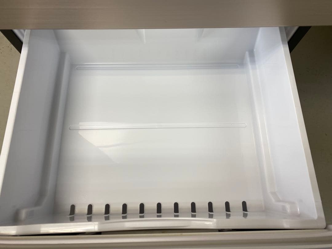 HITACHI 日立 ノンフロン冷凍冷蔵庫 265L R-27SV 2022年製