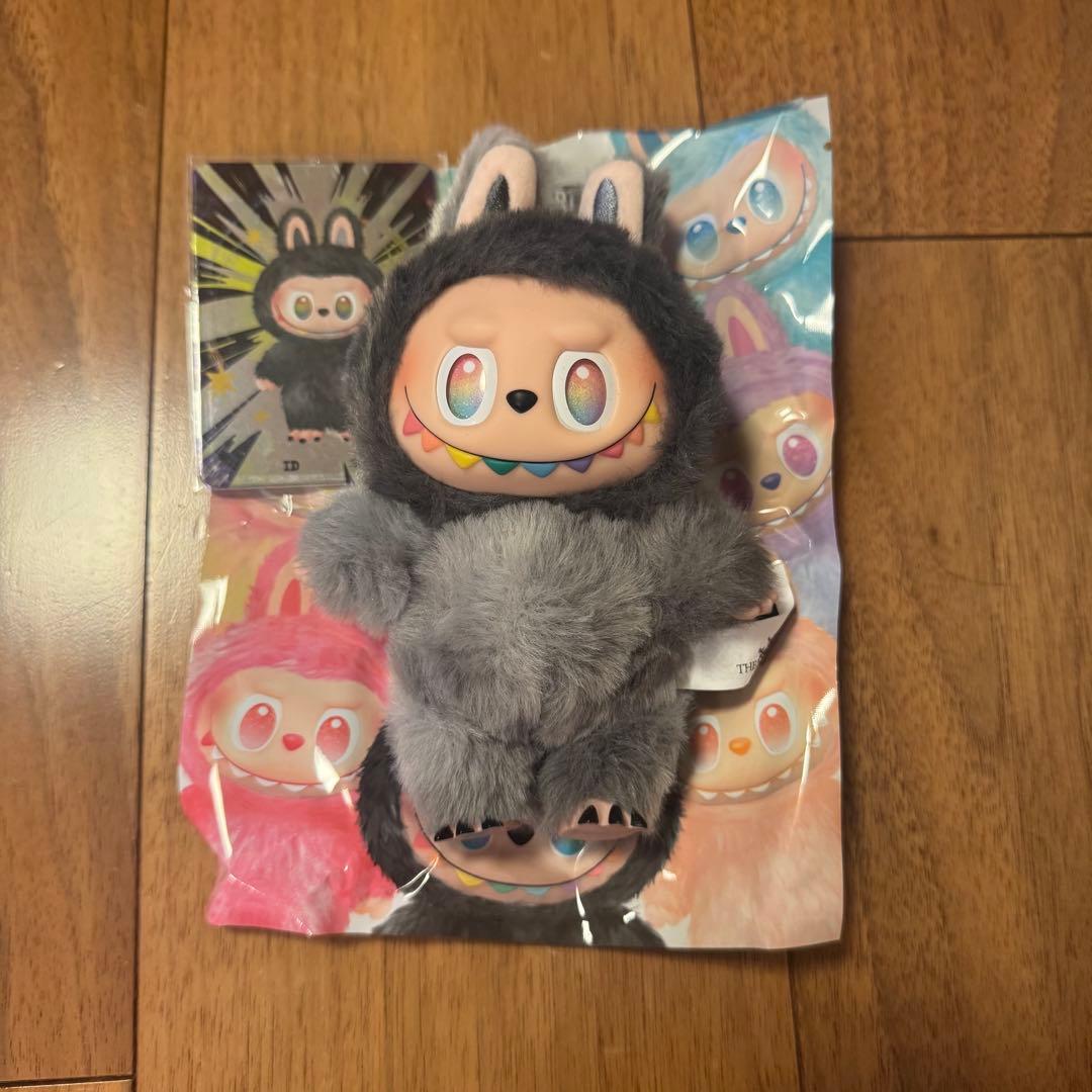 ラブブ　エナジー　シークレット　LABUBU Energy