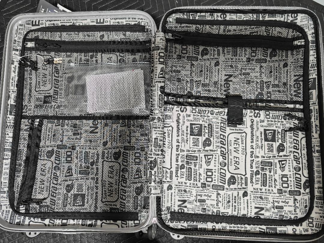 ニューエラ　キャリーケース