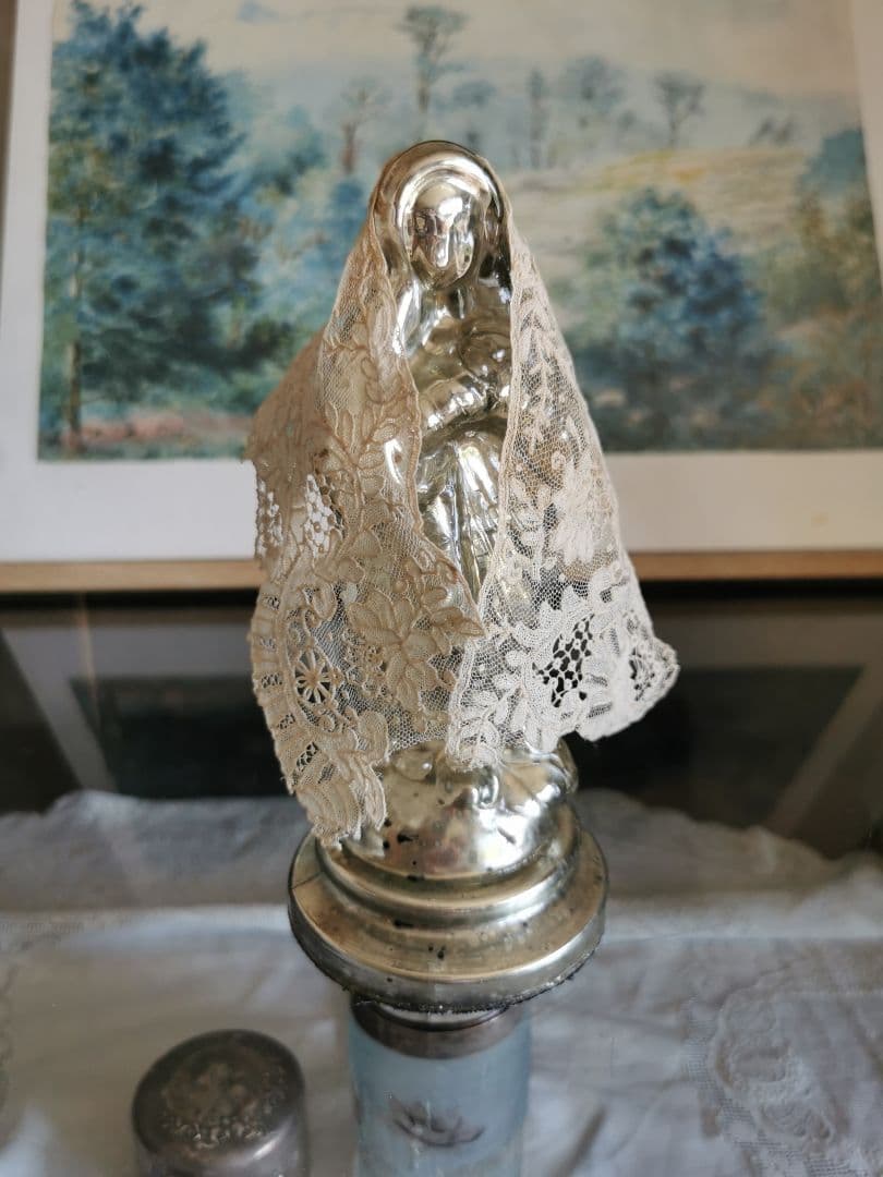 アンティーク 水銀ガラス赤子を抱くマリア像 ＆ブリュッセルレース ポワンドローズ