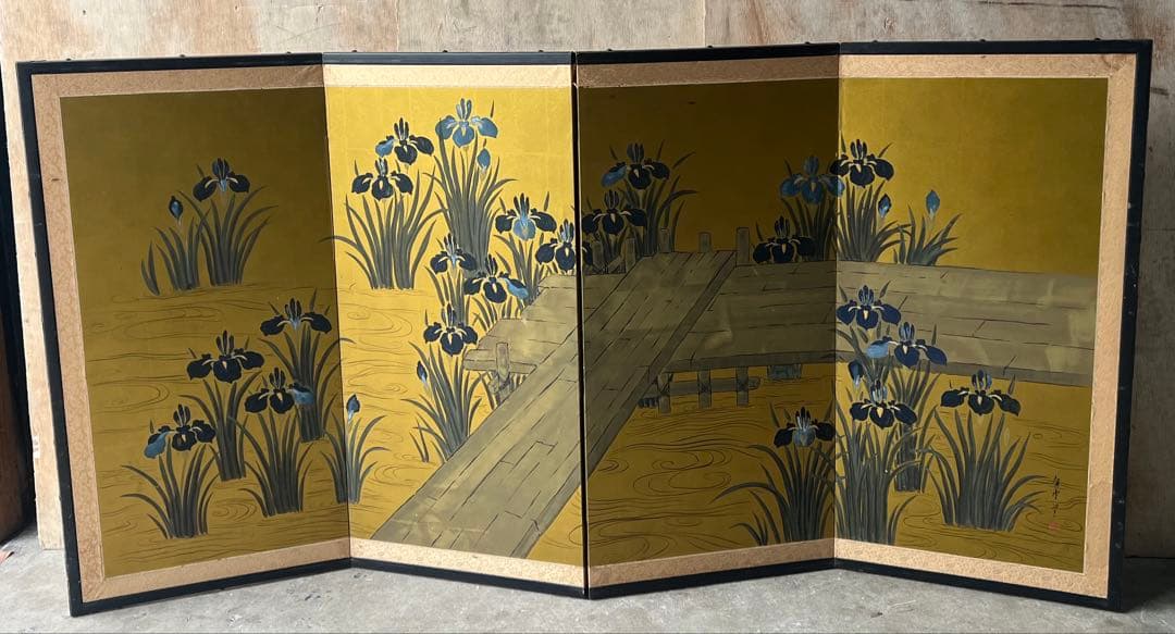 アイリスの花の金屏風