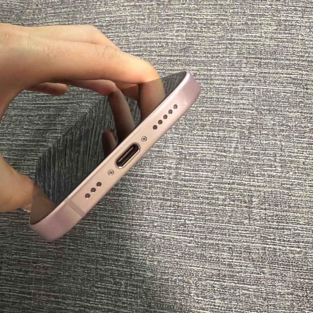 【美品】iPhone 15 128GB ピンク