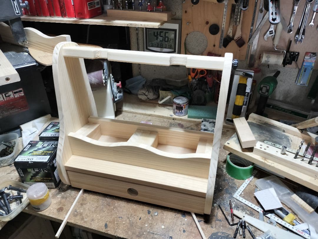 ♪手作り　沖縄三線スタンド　正面向き2丁並び引き出し付き♪