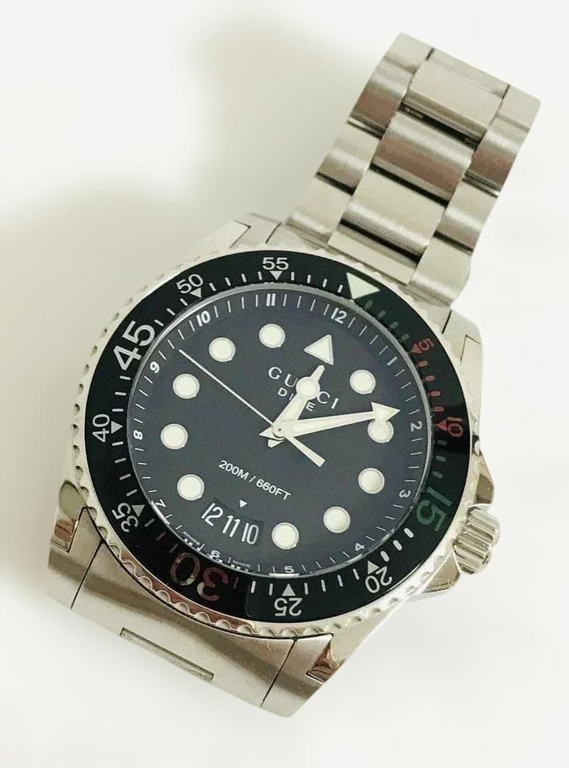 GUCCI グッチ ダイブ デイト 136.2 腕時計