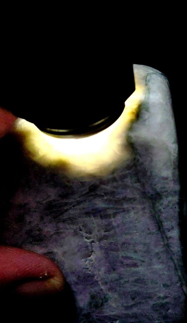 ★翡翠原石★稀少！下仁田硬玉翡翠【転石・切り出し〜磨き483ｇ】