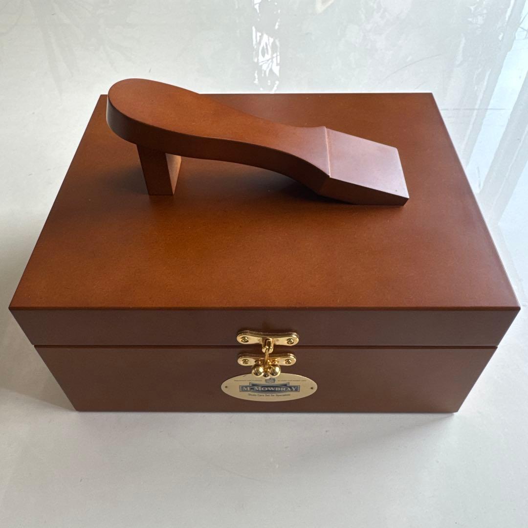 靴固定台付シューケアボックス