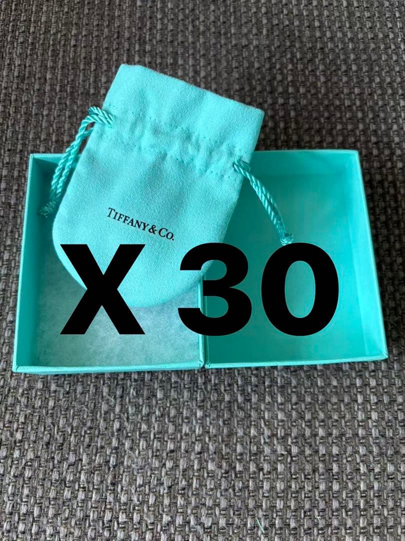 国内旧型　美品ティファニー空箱　巾着30セット