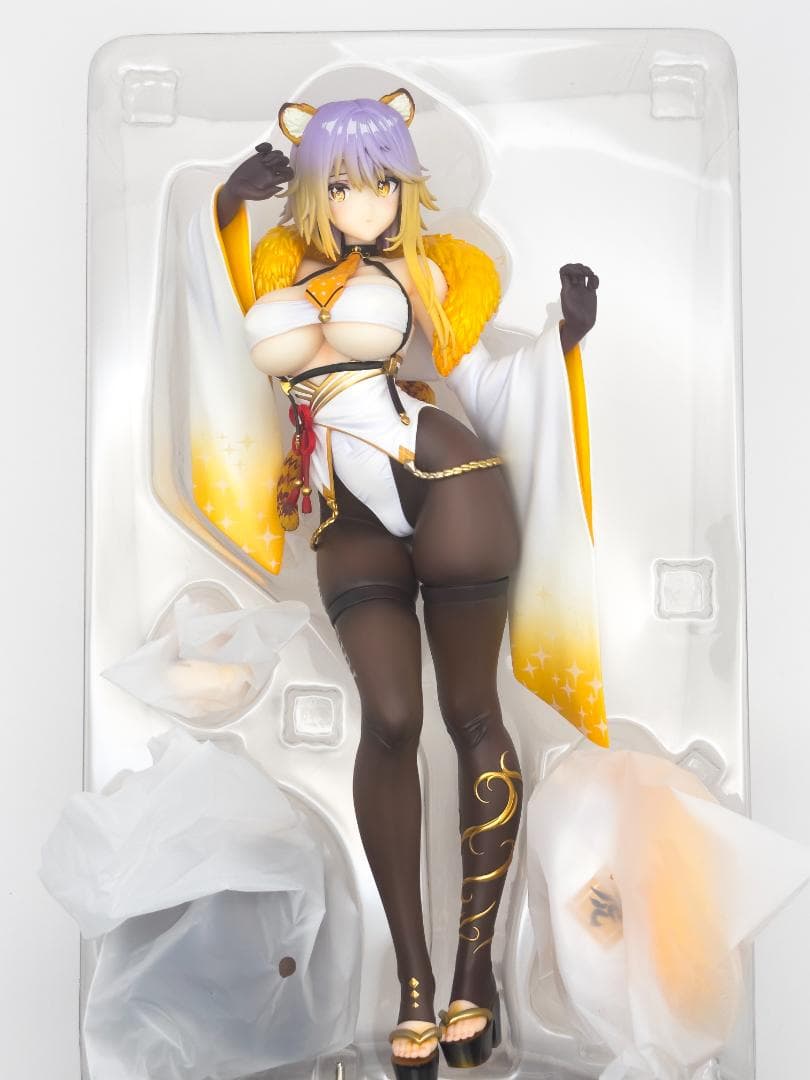 Tiger Girl Lily 1/6 完成品フィギュア