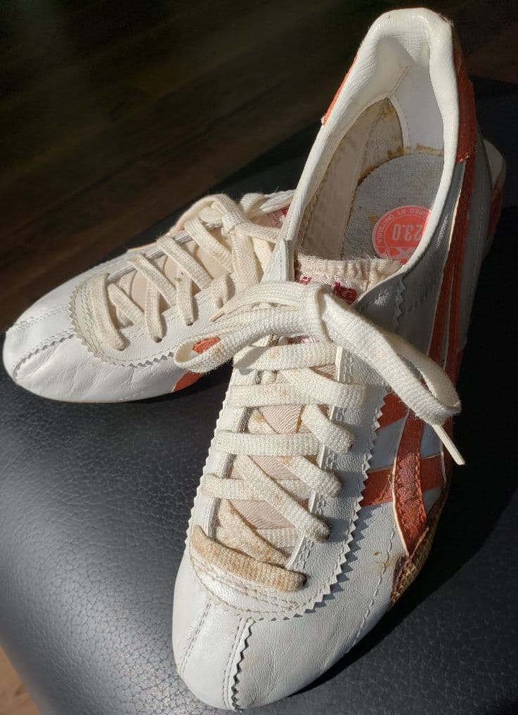 オニツカタイガー