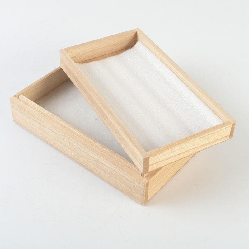 専用　黒漆　三つ葉葵雲波蒔絵　印籠　薬入　根付　緒締め玉　共箱　V9606