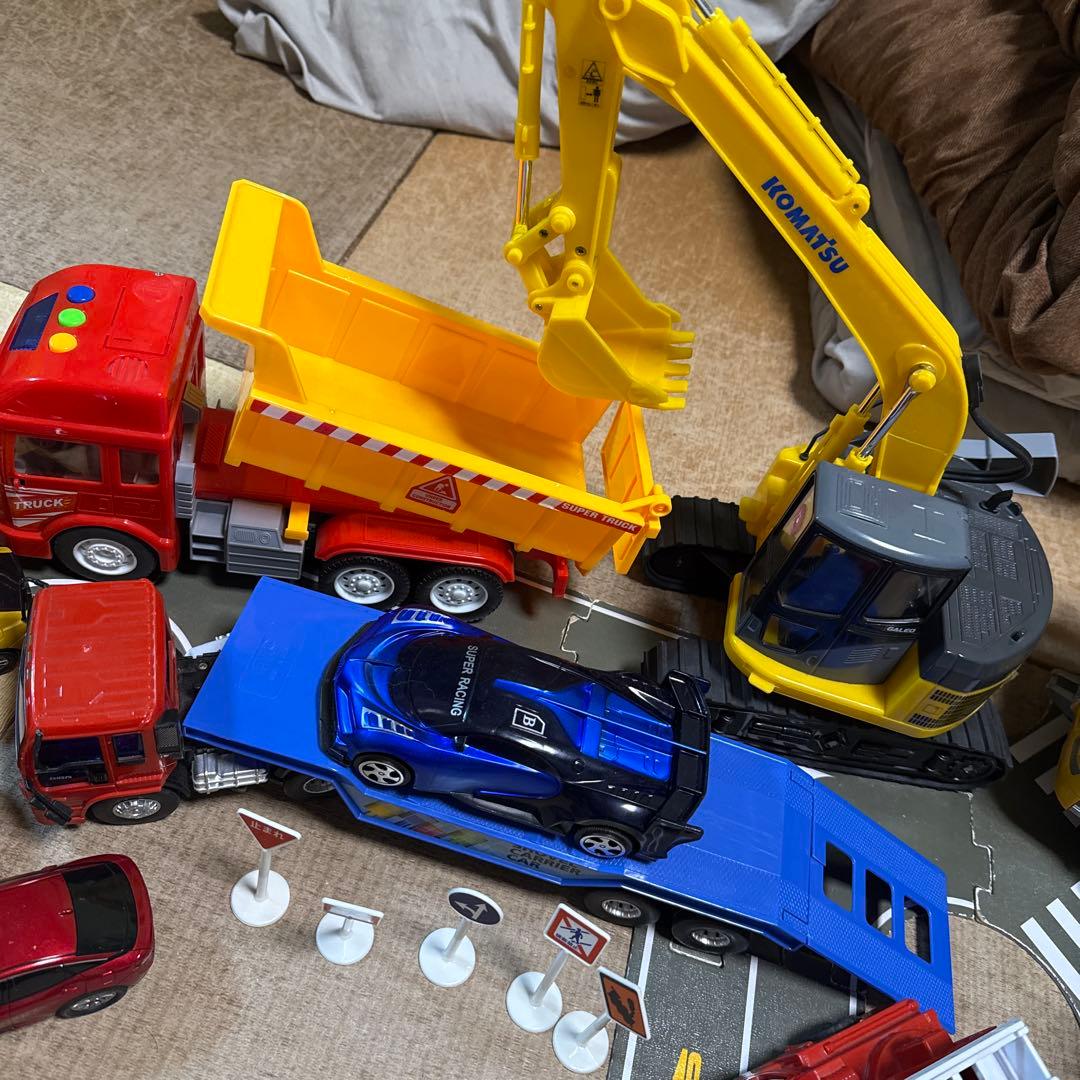 ブルーダーのMAN クレーントラック　カーズ他