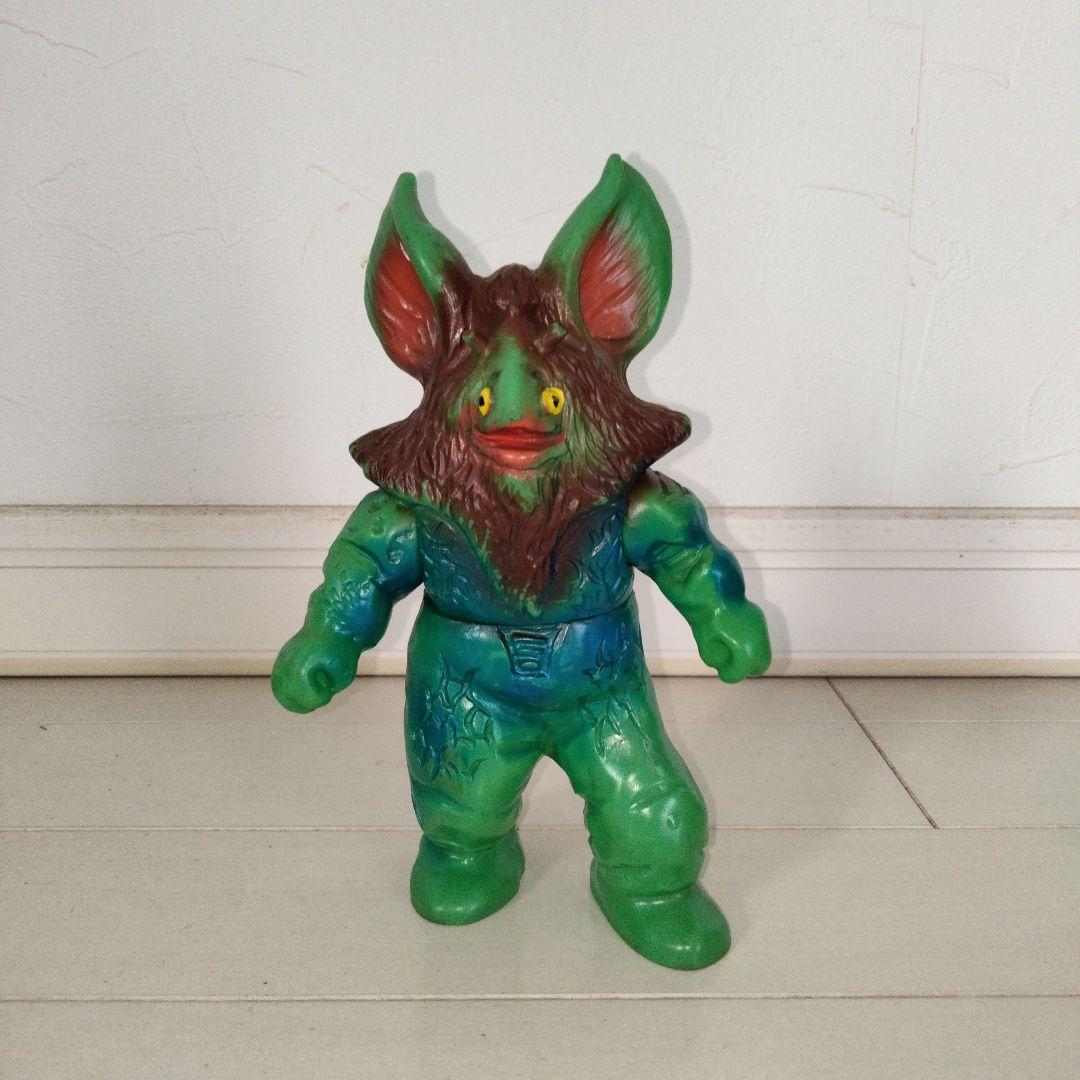 ウルトラセブン　怪獣イカルス星人 ソフビフィギュア