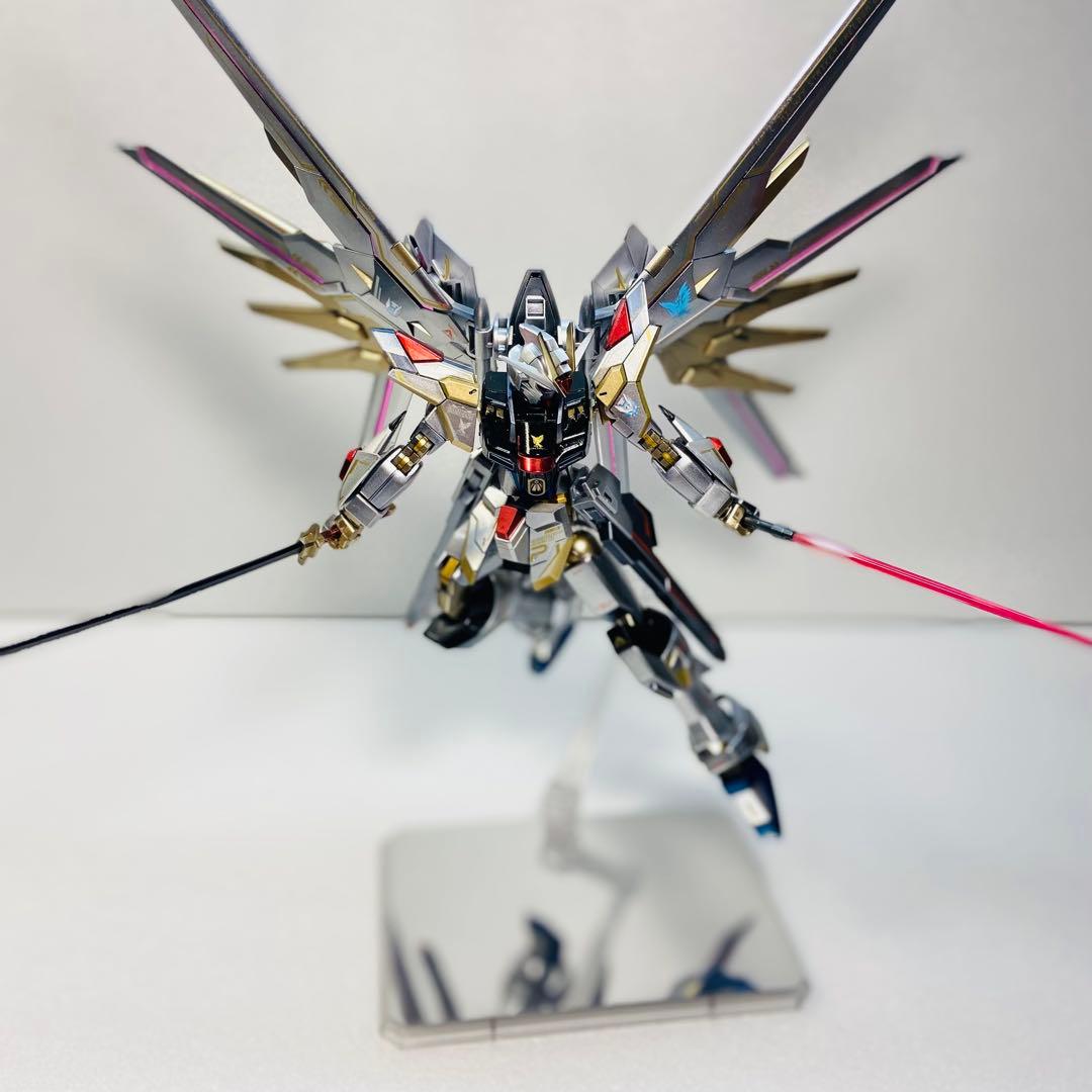 HG マイティーストライクフリーダムガンダム 全塗装 完成品 塗装済み ガンプラ