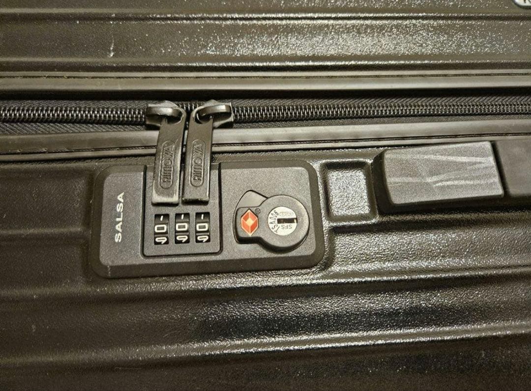 もとり　リモワスーツケース