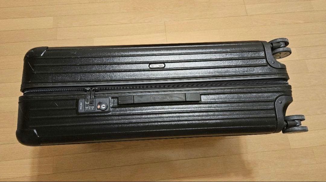 もとり　リモワスーツケース