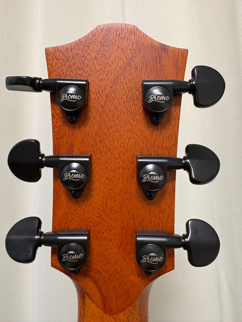 美品　エレアコースティックギター　Bromo BAA4CE