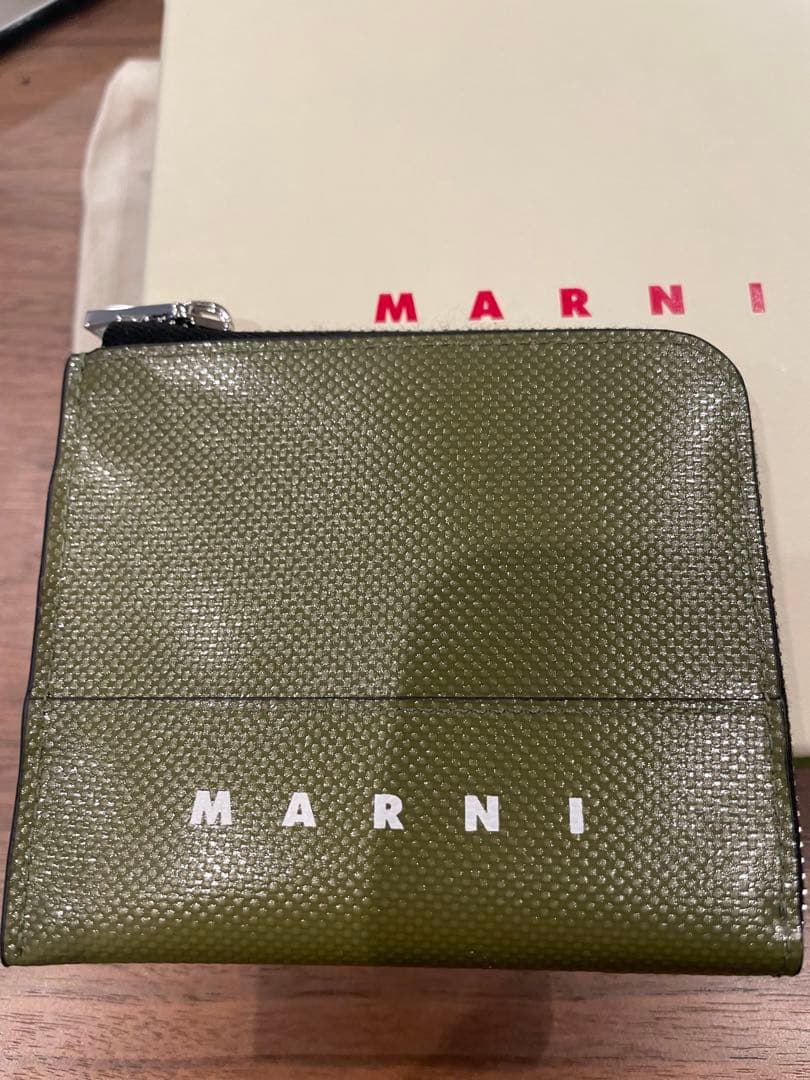 マルニ　ケース　グリーン　新品