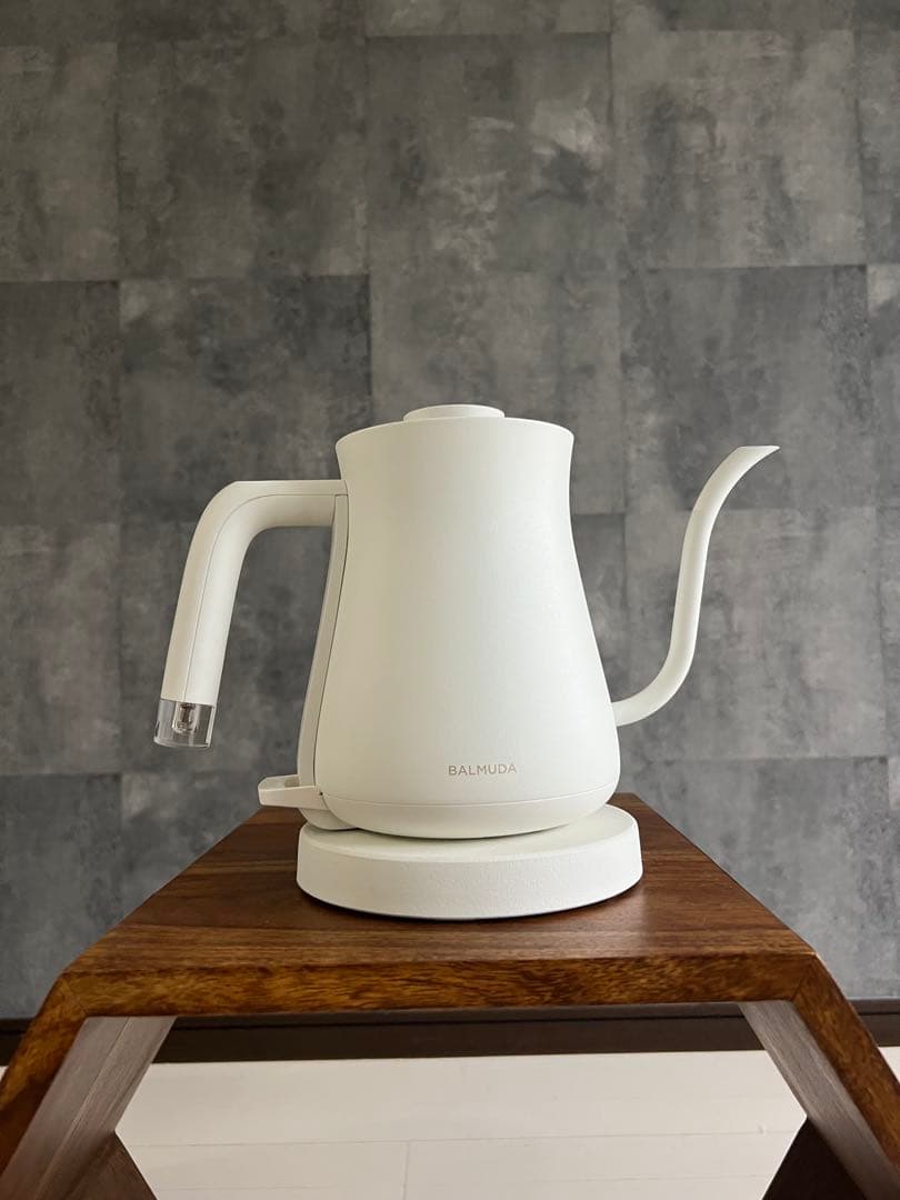 BALMUDA 電気ケトル ホワイト