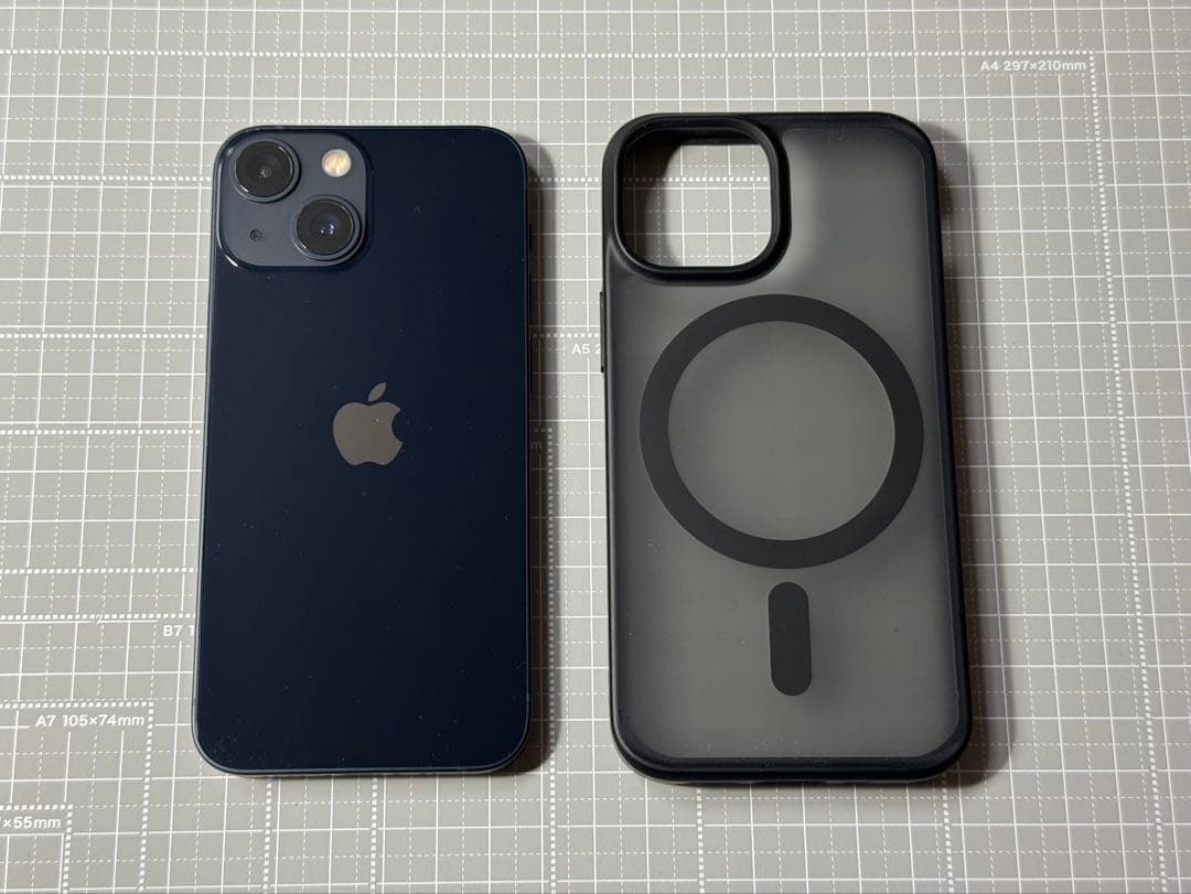 iPhone13miniミッドナイト128GB バッテリー76%（ケース付き）