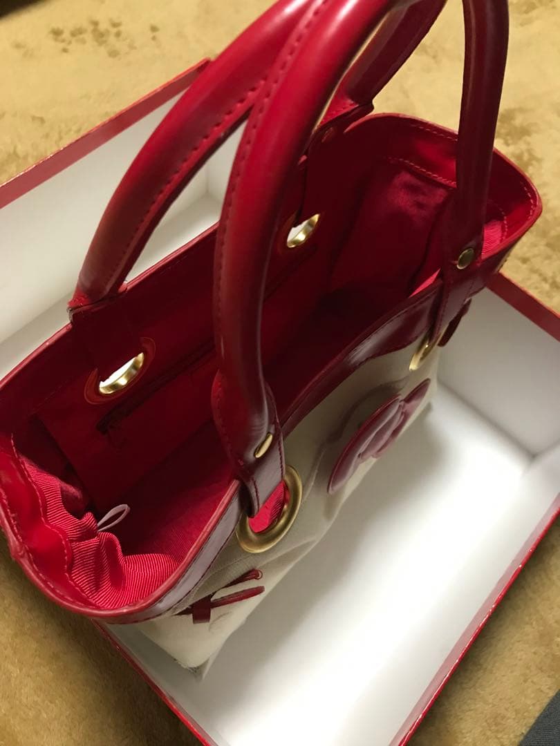 【激レア‼️】ハローキティ 30周年アニバーサリーバック　新品 未使用品