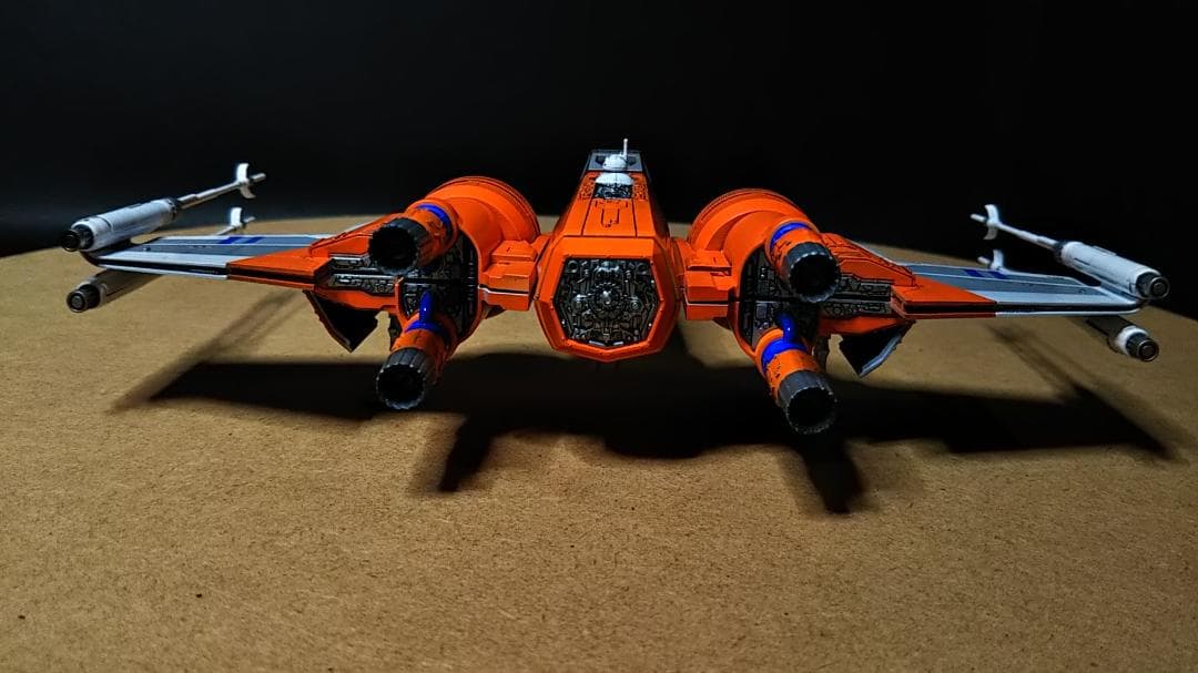 電飾改　1/72 Xウイング・ファイター ポー専用機　完成品