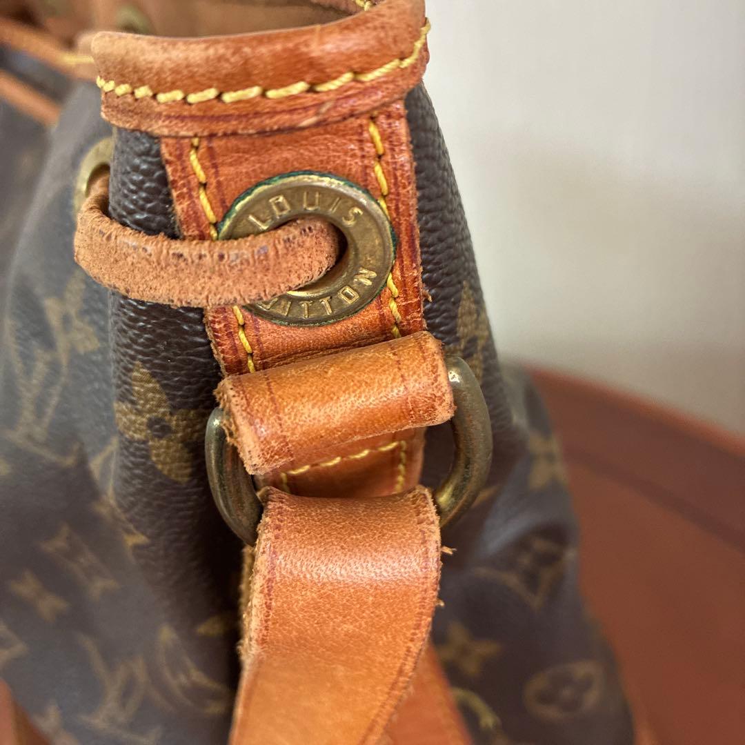 LOUIS VUITTON ルイ・ヴィトン ノエ　巾着型ショルダー