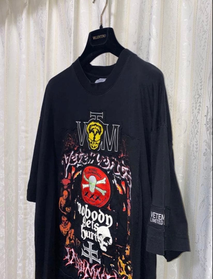 トップス VETEMENTS l Patch Tee